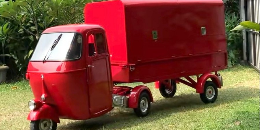 APE Pentaro Wings Box by Scooter99 , Retro Mobile Business Vehicle with Three-Side Opening System